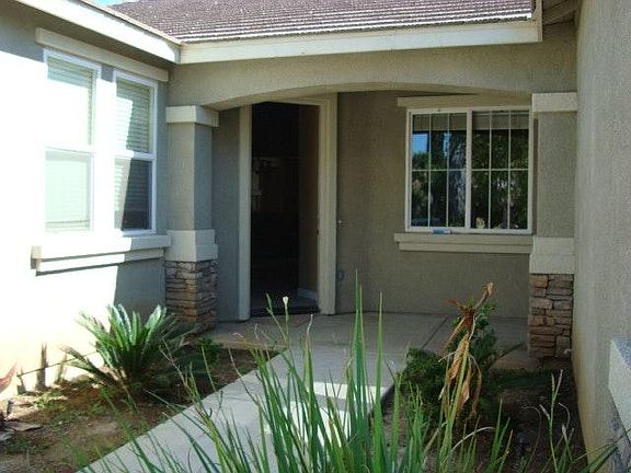 3rd image of 28271 Brodiaea Ave