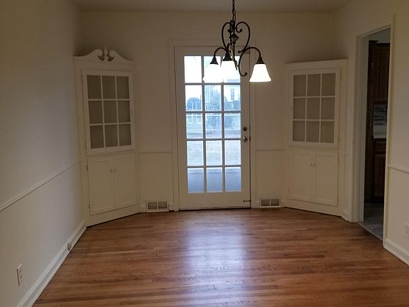Formal dining room