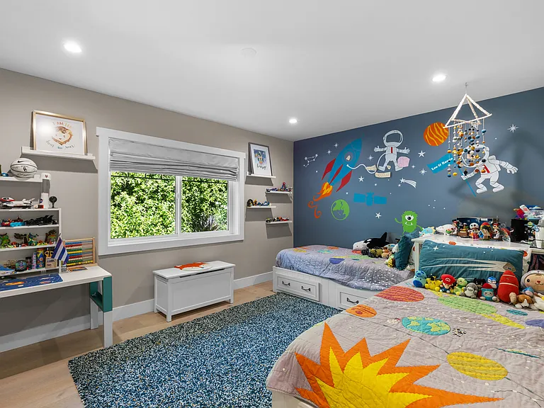 3286 Mandeville Canyon Rd — Photo 19