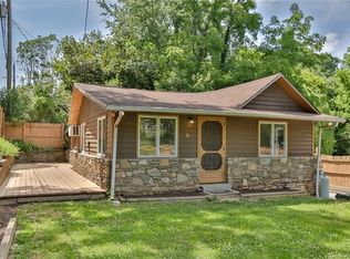 32 1st St, Asheville, NC 28803