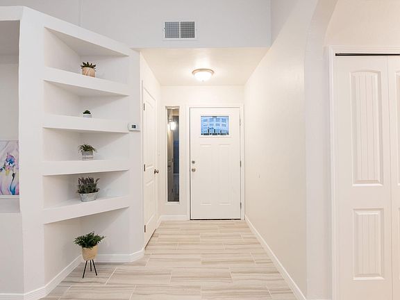 4th image of 4811 Vista Cuesta