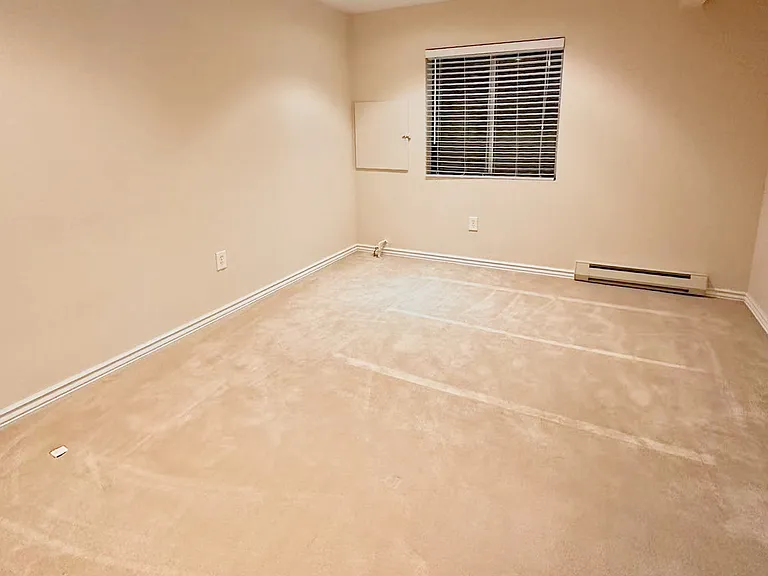 1243 S Akron Way — Photo 19