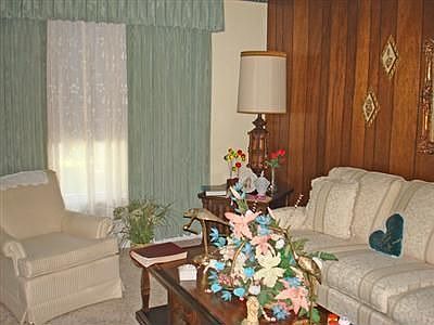 2nd image of 2038 6th Ave