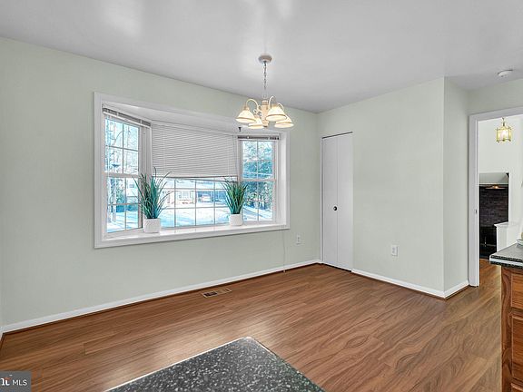 5th image of 8621 Blackpool Dr