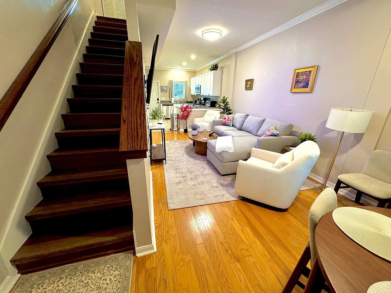 2 bed, 2.0 bath, 1097 sqft, $6,186 — Photo 4