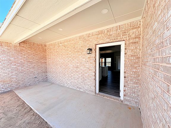 5th image of 1503 S Rodgers Dr