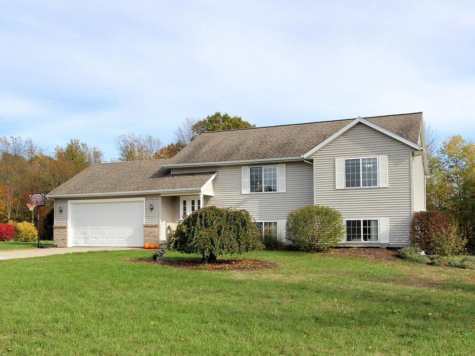 1st image of 6732 Fawn Dr NE