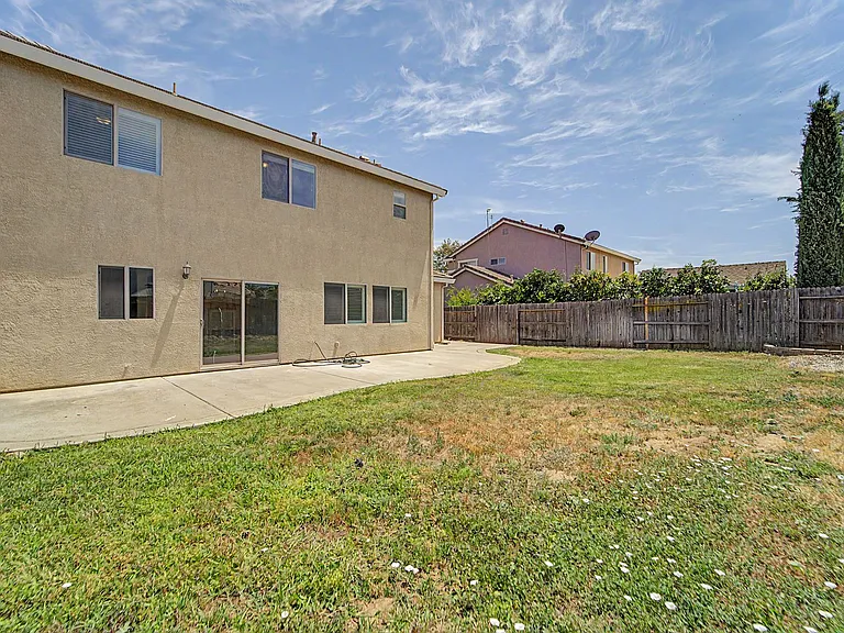 5590 Cobbler Ln — Photo 29