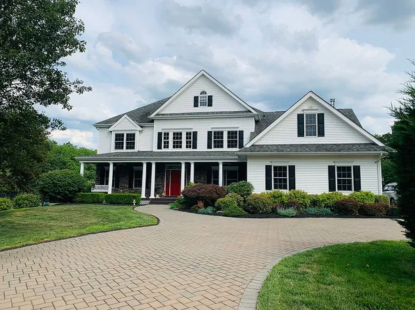 72 Denise Dr, Kinnelon, NJ 07405