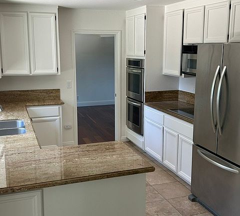 4th image of 315 Landeros Dr