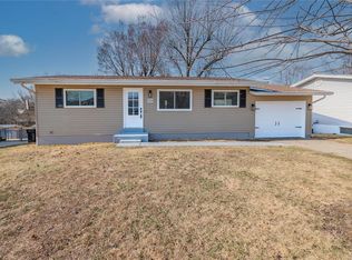 504 Aqua Ridge Dr, Saint Louis, MO 63129