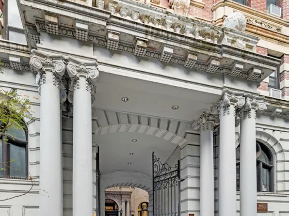 305 West 98th Street image 2 of 12