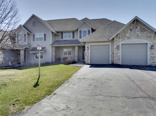 669 Greenview Cir #55-26, Lake Geneva, WI 53147