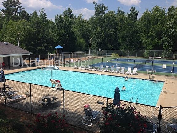 2nd image of 1955 Watercrest Cir