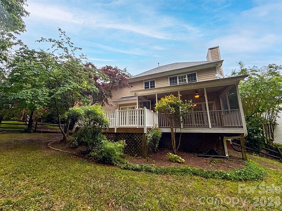 5th image of 12341 Willingdon Rd