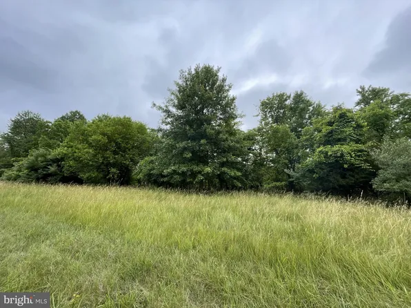 282 Buchert Rd #5, Gilbertsville, PA 19525