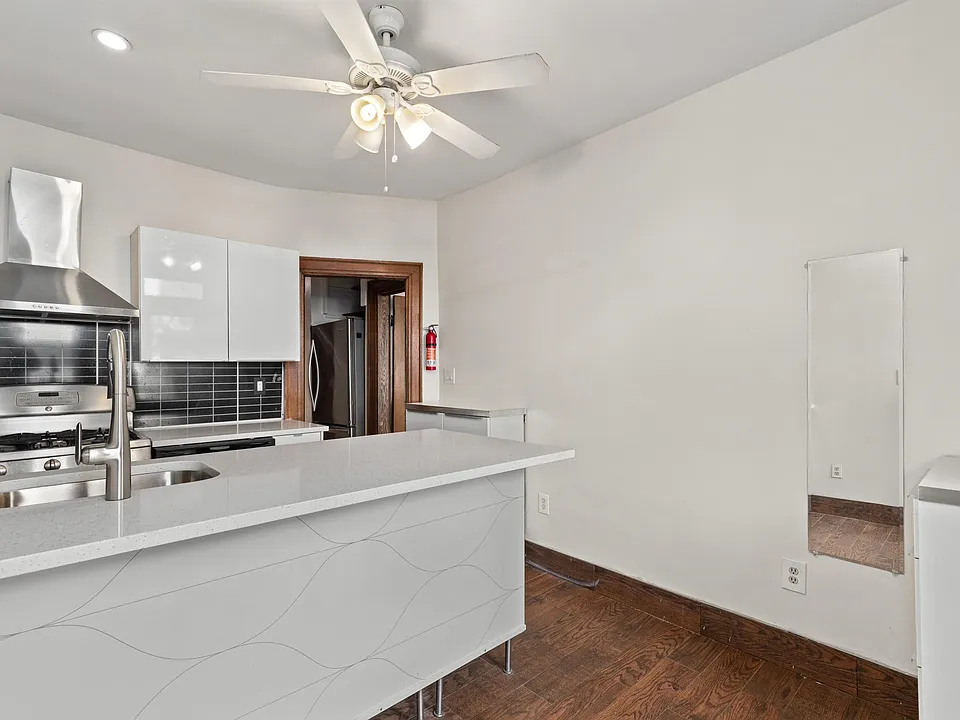 477 Palisade Ave #1
