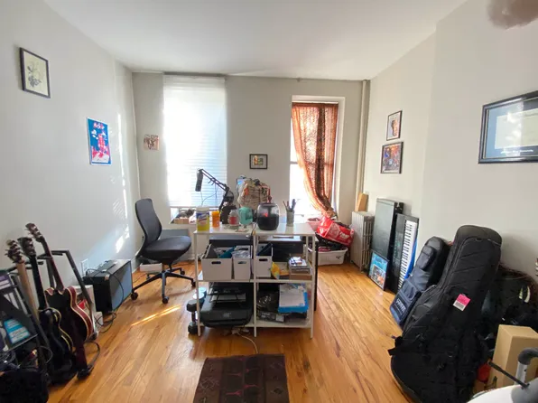 559 Seneca Avenue image 1 of 10