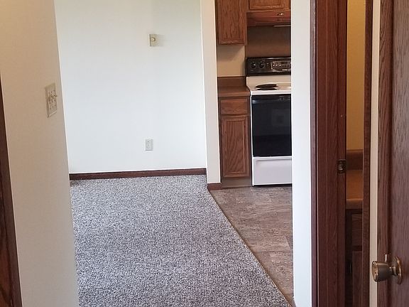 2nd image of 326 Greenbrier Lane 4 #6-8-16