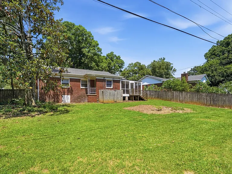 1230 Roanoke Ave — Photo 46