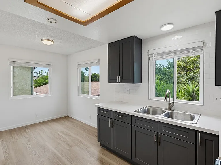 1724 Elm Ave #B — Photo 9