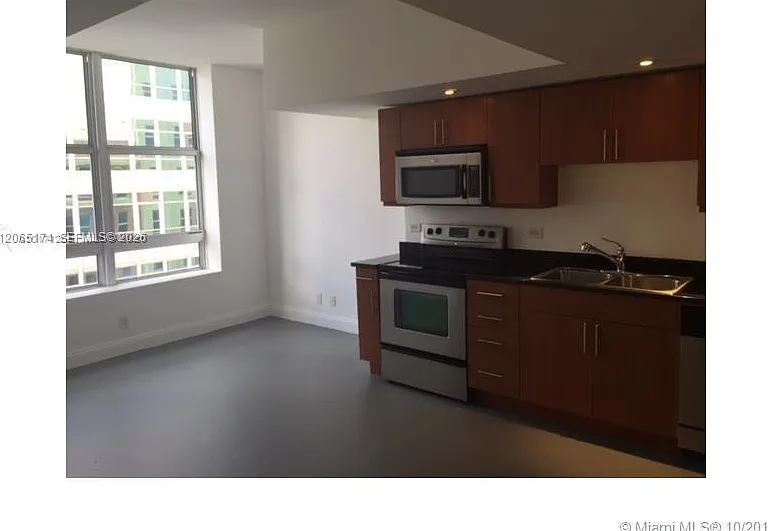 111 E Flagler St #1003 — Photo 4