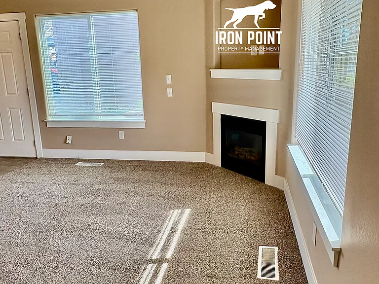 16661 N Profit Cir — Photo 4