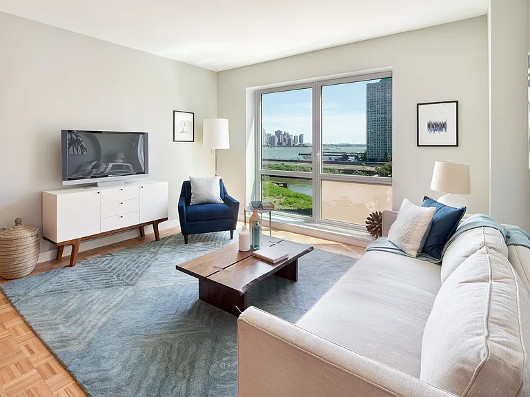 Newport Rentals — Photo 311