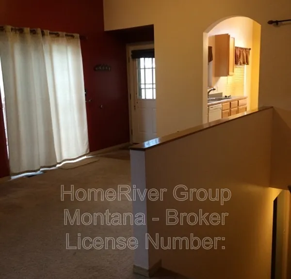 516 Connor Ct — Photo 4