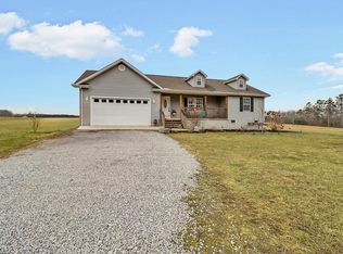 414 Saint Anthony Dr, Jamestown, TN 38556