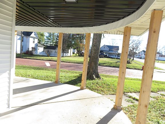 2nd image of 205 E High St