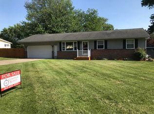 631 Lakeview Rd, Paw Paw, MI 49079