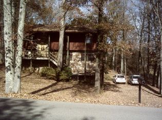 1408 E Blythe St, Paris, TN 38242