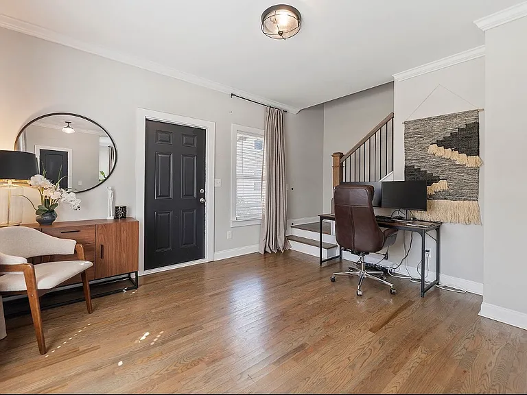 704 Rochelle Dr SW — Photo 23