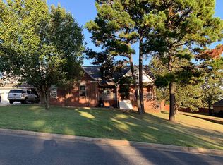 70 Ridge Rock Dr, Russellville, AR 72802