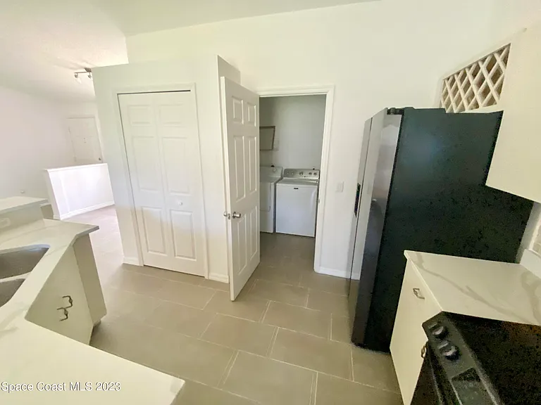 347 Americana Blvd NE — Photo 4