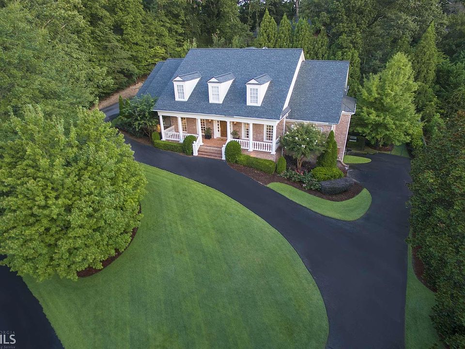 1st image of 2169 Cumberland Dr SE
