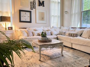 27 Fairway Dr, Pittston, PA 18643