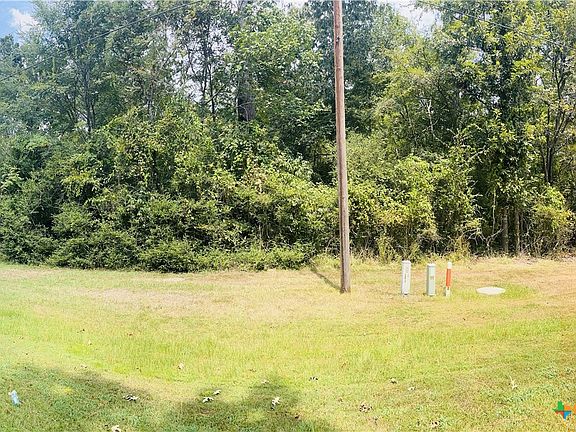 2nd image of Mistletoe Rd