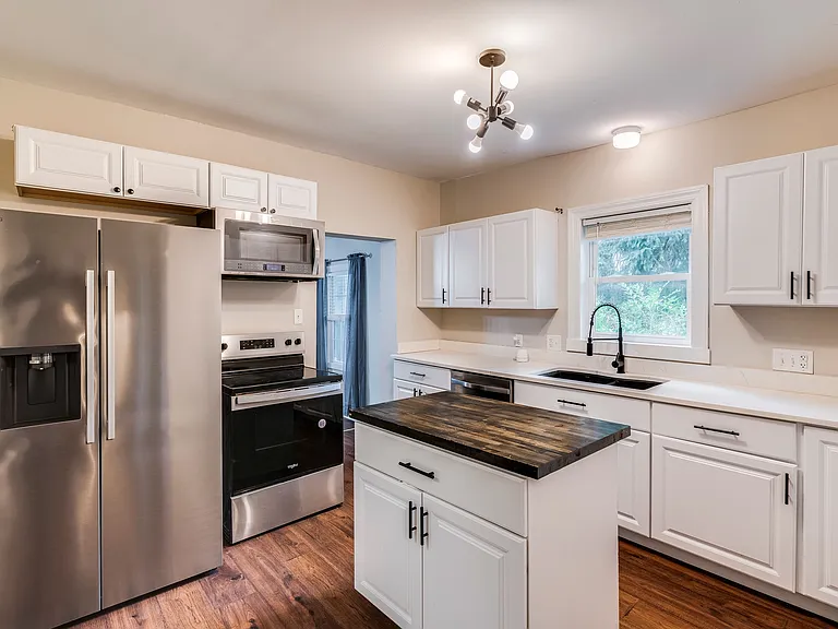2320 Beechmont Ave #1 — Photo 6