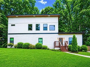 3040 Valley Cir, Decatur, GA 30033