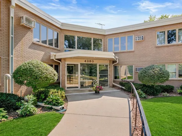 4380 Brookside Ct APT 213, Edina, MN 55436