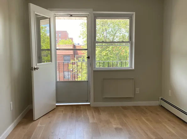 41-45 149th Street 2A image 3 of 5