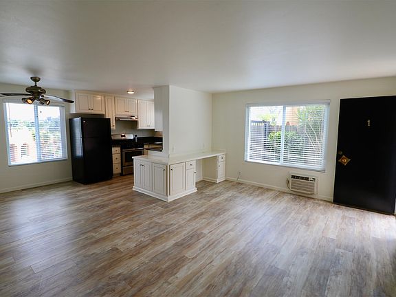 3rd image of 3548 Georgia St APT 1
