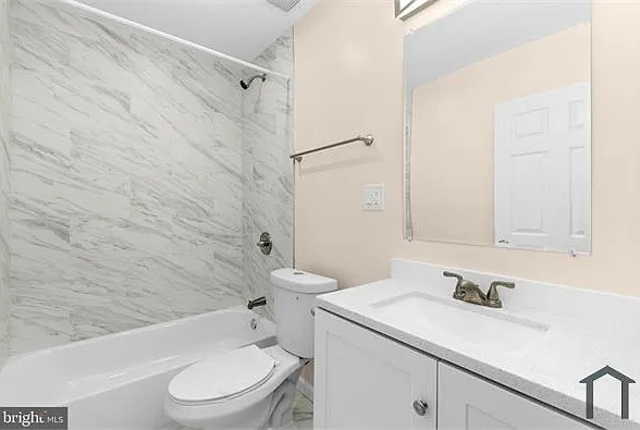 3158 Buena Vista Ter SE #5 — Photo 12
