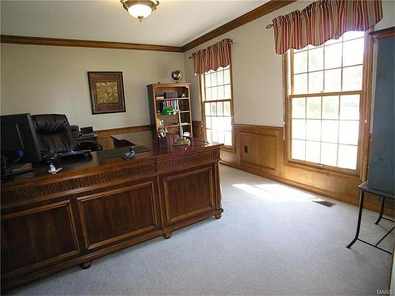 3rd image of 4918 Sunset Oaks Ln