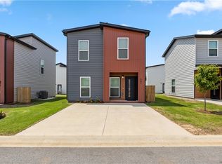 861 New York Ave, Centerton, AR 72719