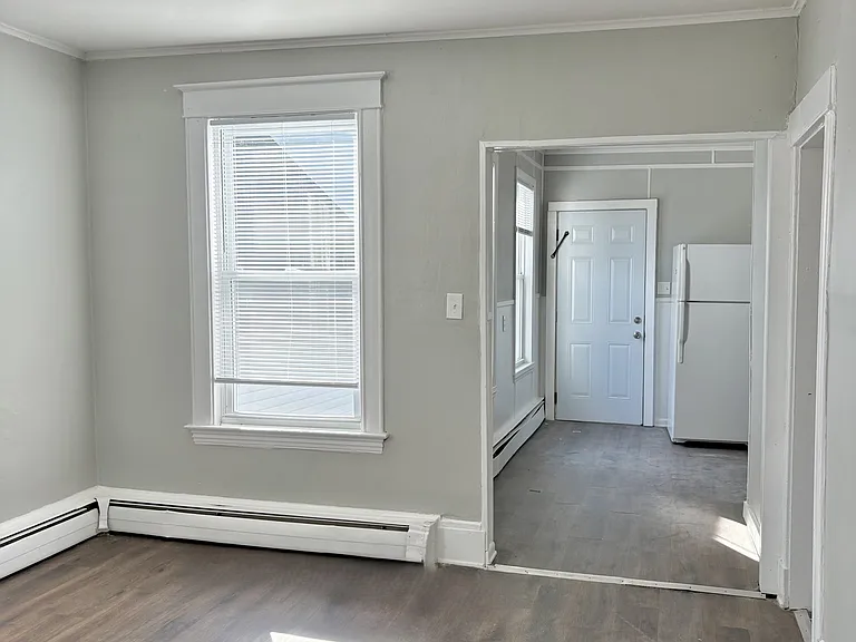 14 College St #3 — Photo 1