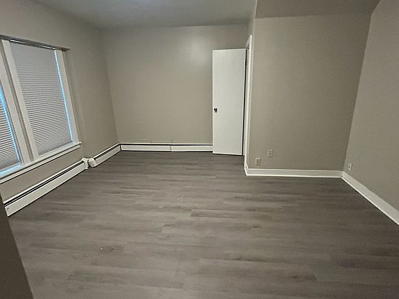 5th image of 3 Pleasant St APT 1