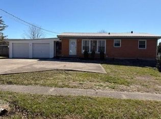 738 Crescent Way, Radcliff, KY 40160